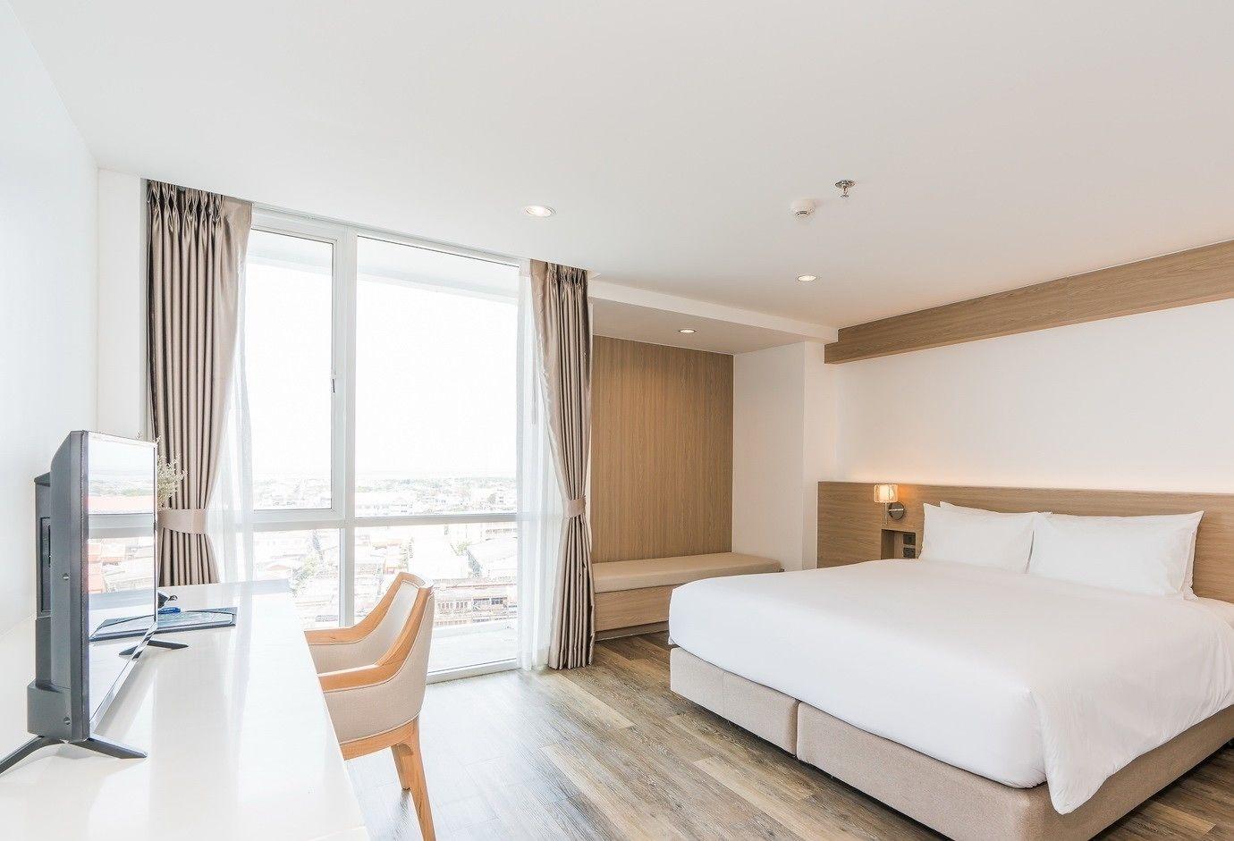 Rattanachol Hotel Чонбури Екстериор снимка