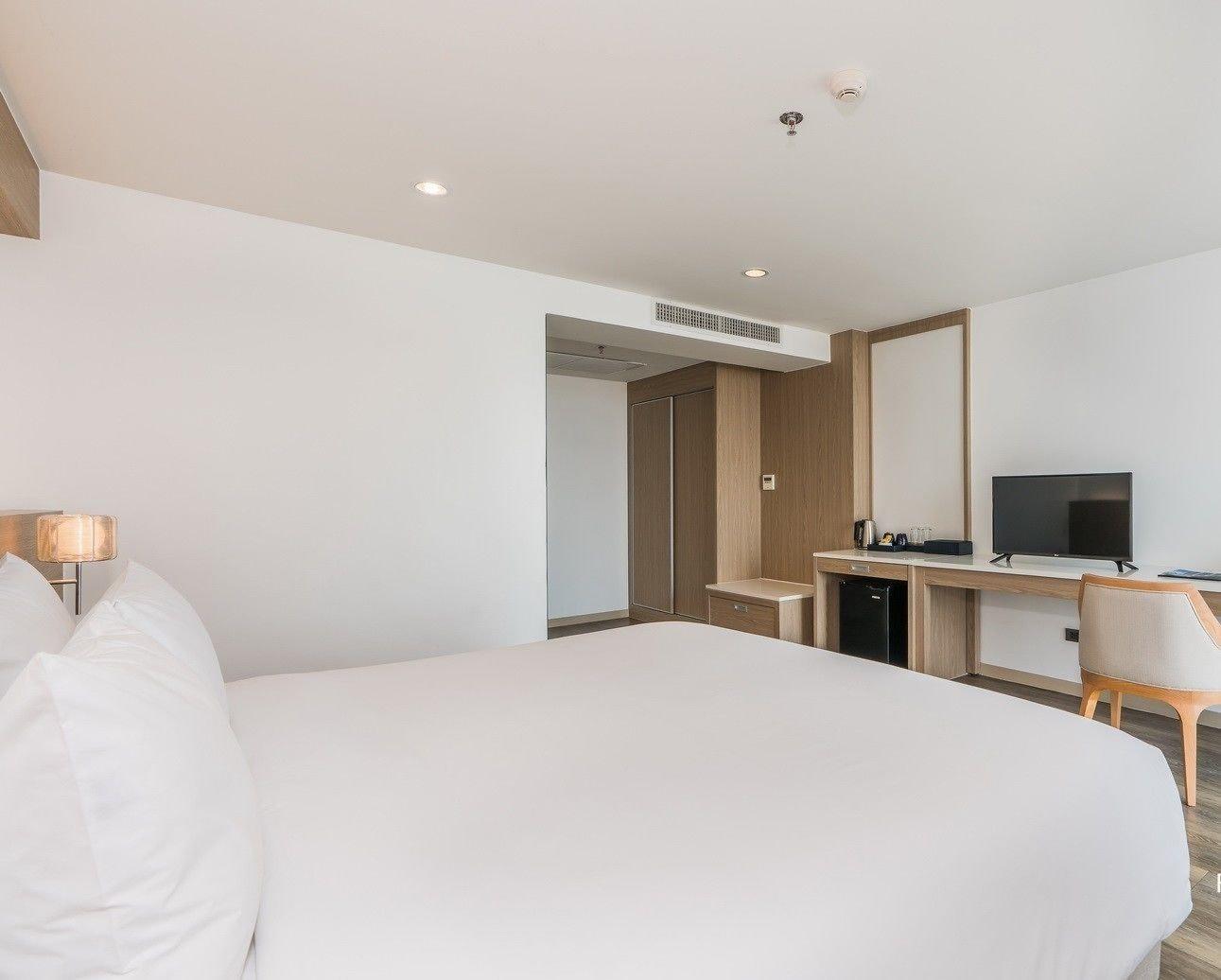 Rattanachol Hotel Чонбури Екстериор снимка