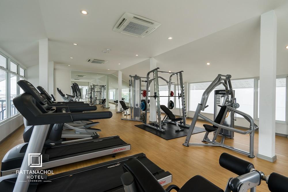 Rattanachol Hotel Чонбури Екстериор снимка