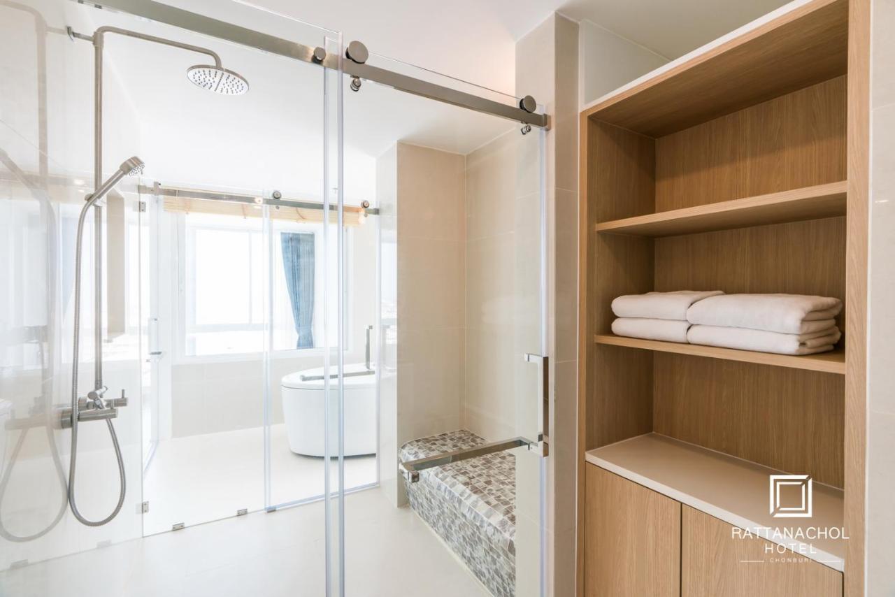 Rattanachol Hotel Чонбури Екстериор снимка